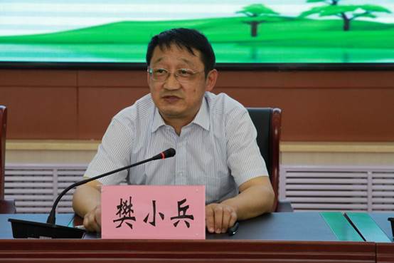 说明: F:\2018年文件\会议\2018考风考纪会\会议照片\IMG_4457.jpg