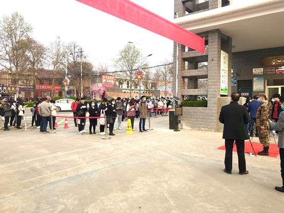 说明: 考试现场