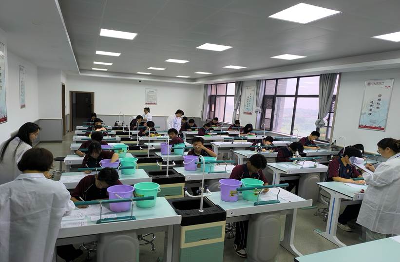 b8fb8f57-860a-42c8-8d38-f6bd88141745