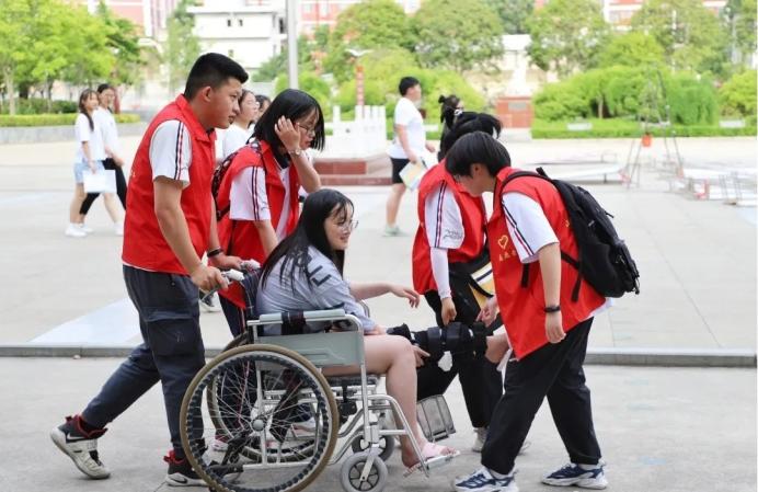 4CE51C4B88132C066F7F62BBF68_2AFE2719_1300B7